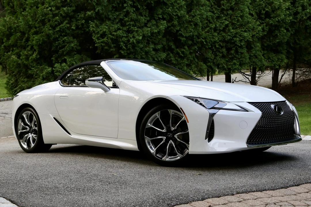 2021 Lexus LC - Image 20 of 31