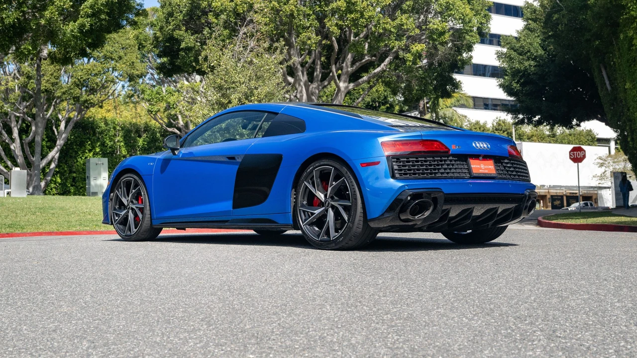 2022 Audi 4S R8 - Image 14 of 31