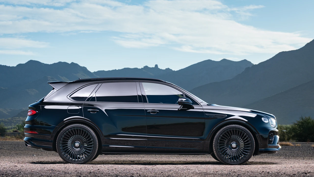 2022 Bentley Bentayga Speed - Image 18 of 31