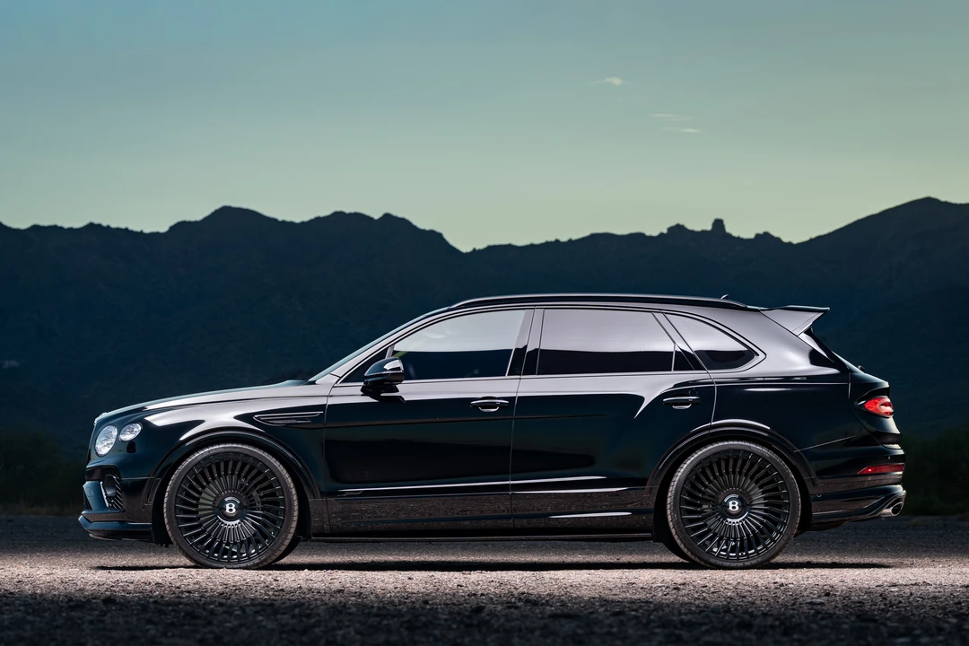 2022 Bentley Bentayga Speed - Image 2 of 31