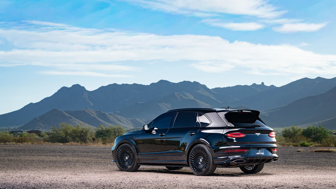 2022 Bentley Bentayga Speed - Image 21 of 31