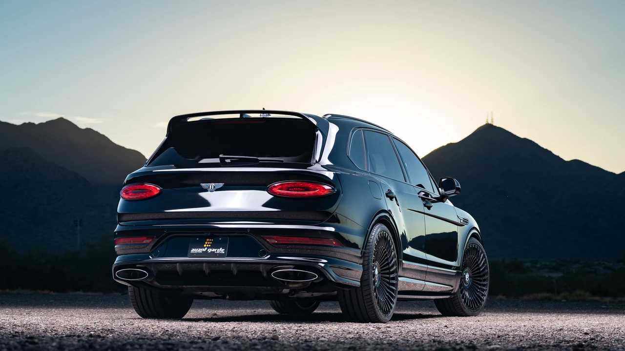 2022 Bentley Bentayga Speed - Image 29 of 31