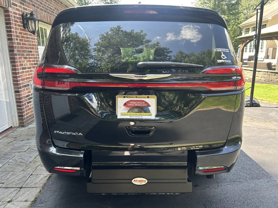 2022 Chrysler - Image 14 of 31