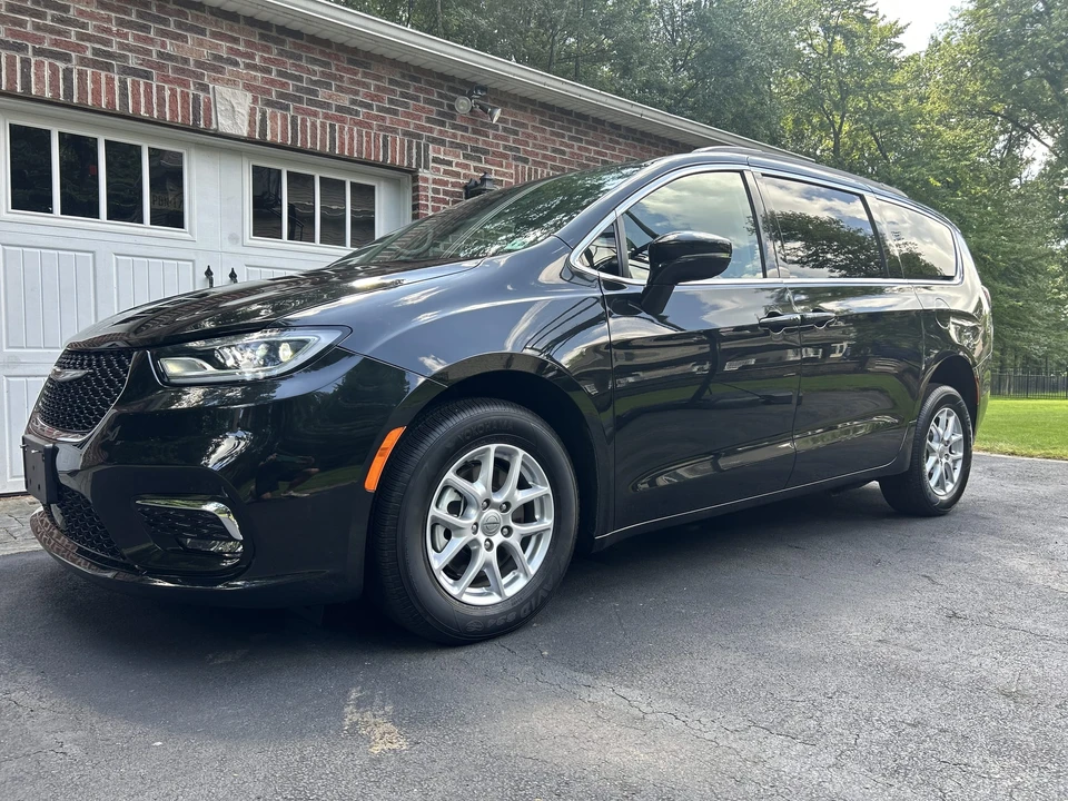 2022 Chrysler - Image 6 of 31