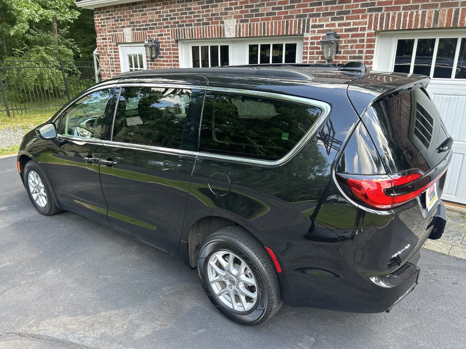 2022 Chrysler - Image 13 of 31
