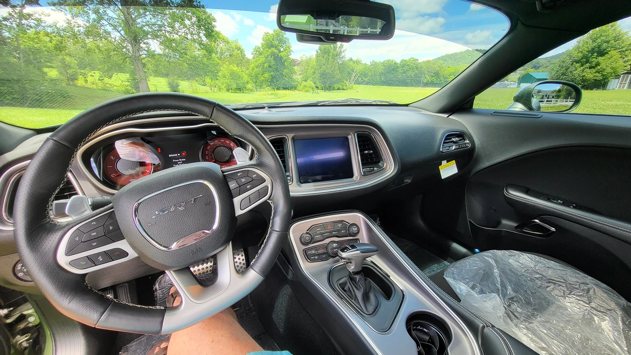 2022 Dodge Challenger SRT Hellcat 3rd Gen - Image 25 of 31