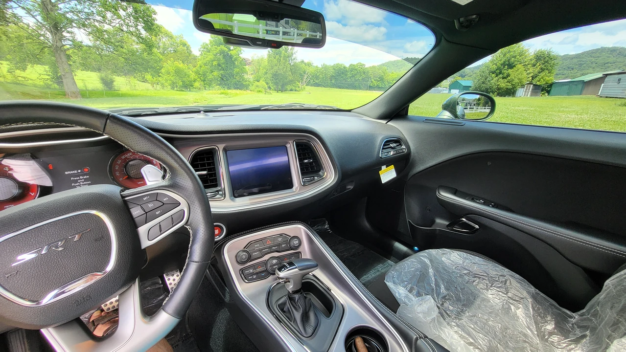 2022 Dodge Challenger SRT Hellcat 3rd Gen - Image 26 of 31