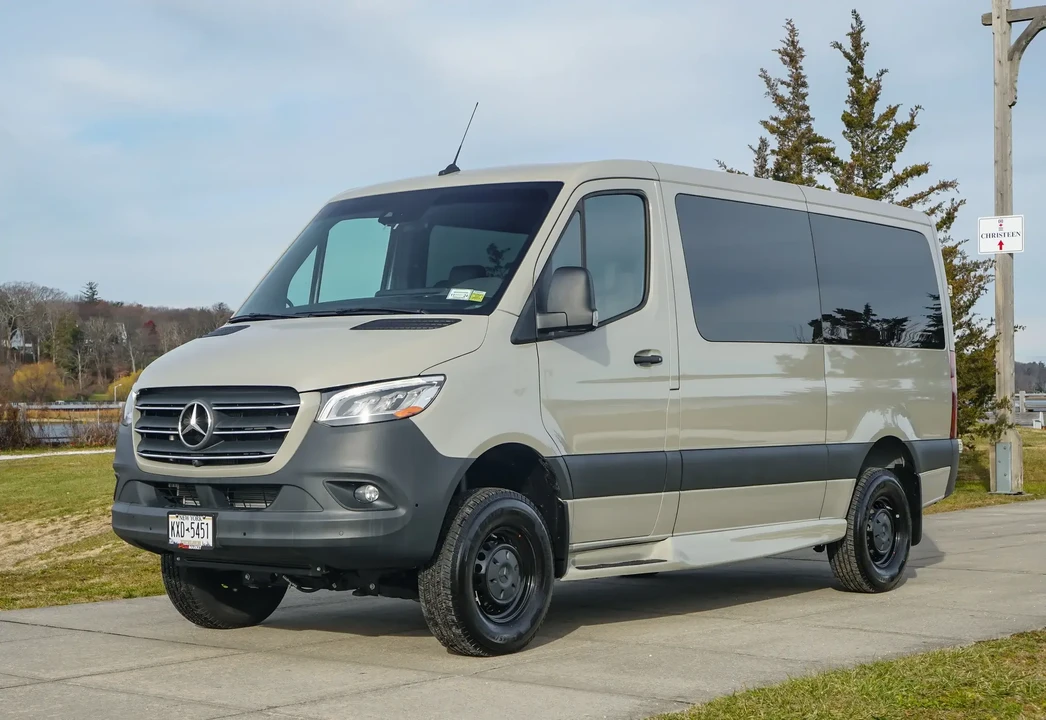2022 Mercedes-Benz VS30 Sprinter - Image 2 of 6