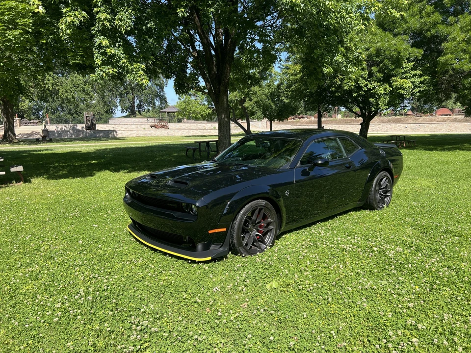 2023 Dodge Challenger SRT Hellcat 3rd Gen - Image 2 of 31
