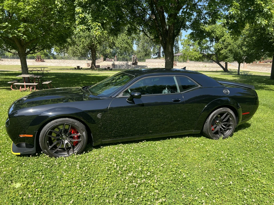 2023 Dodge Challenger SRT Hellcat 3rd Gen - Image 13 of 31