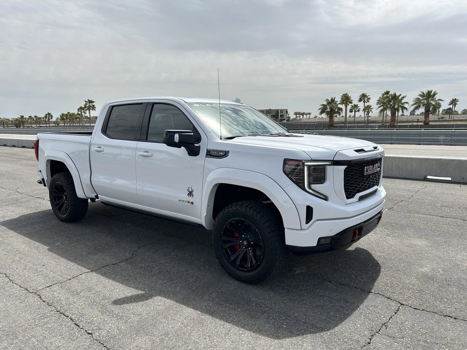 2023 GMC Sierra 5th Gen - Image 6 of 31