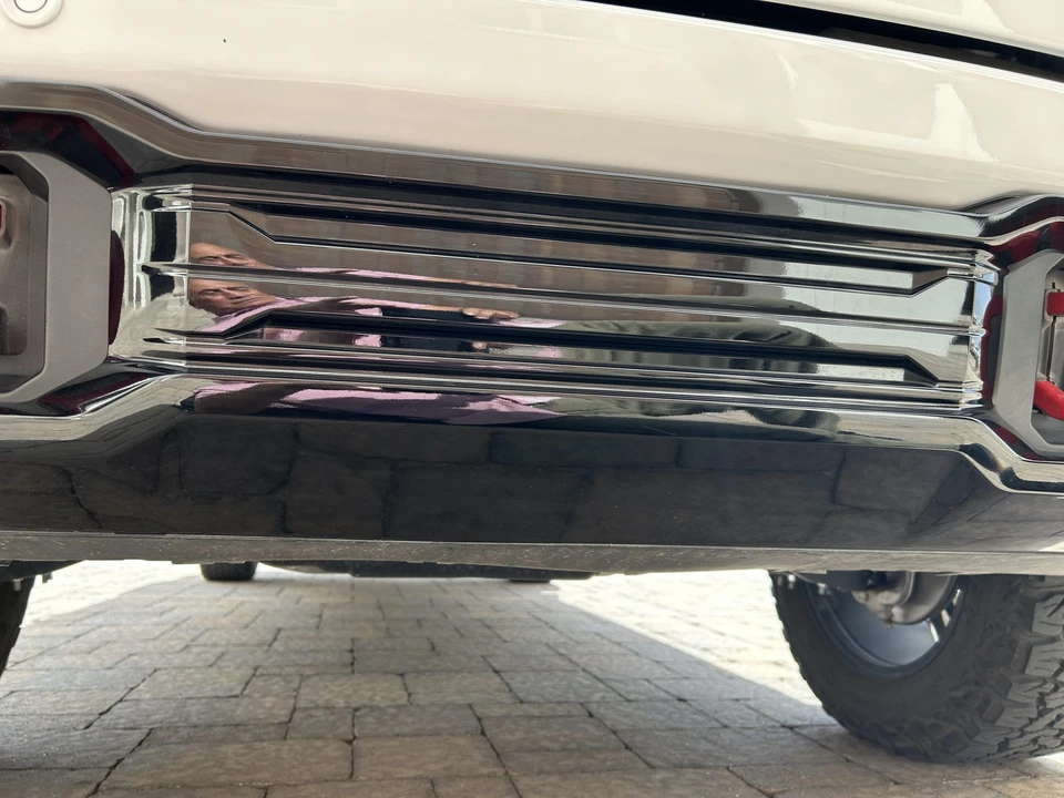 2023 GMC Sierra 5th Gen - Image 19 of 31