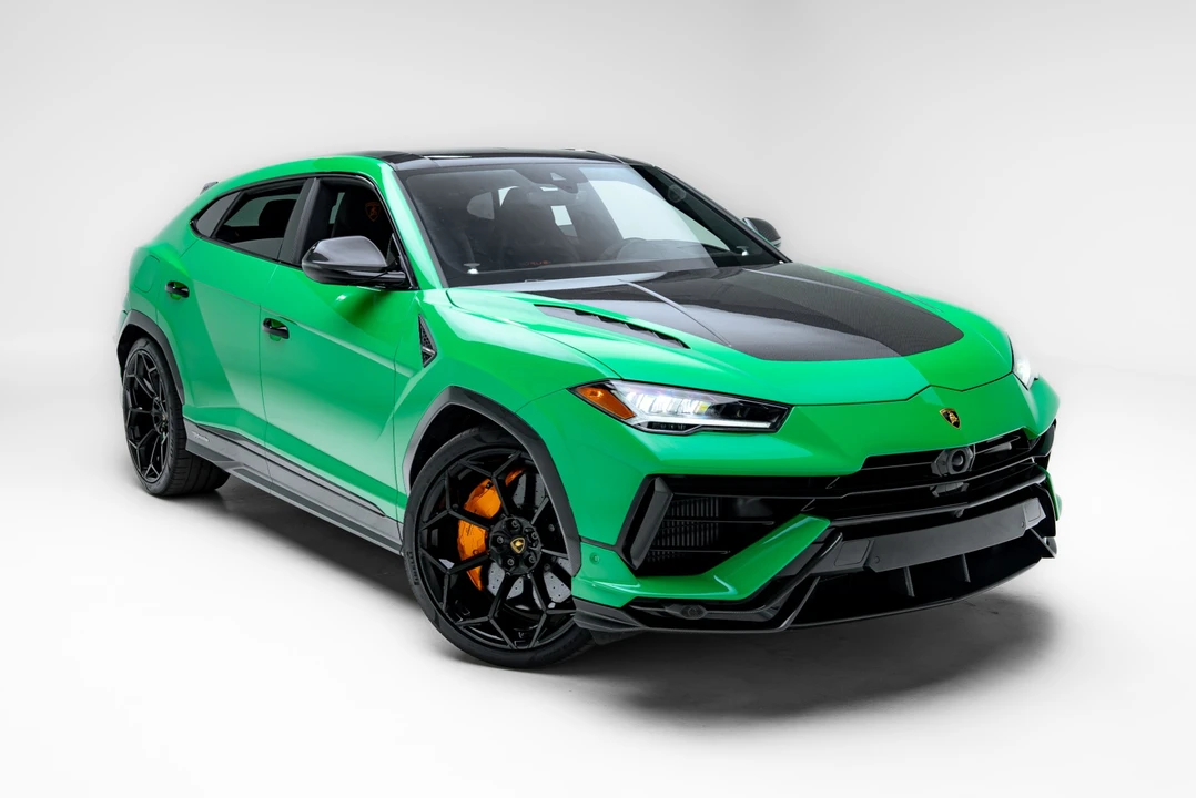 2023 Lamborghini Urus Performante - Image 10 of 31