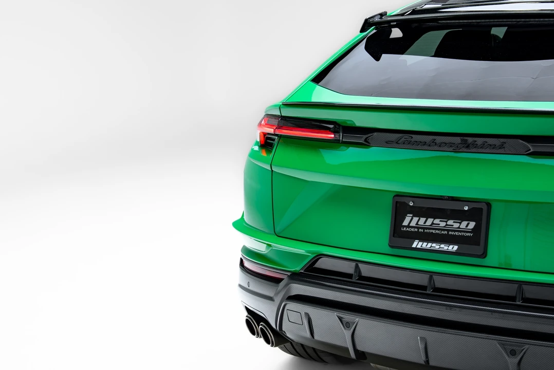 2023 Lamborghini Urus Performante - Image 28 of 31