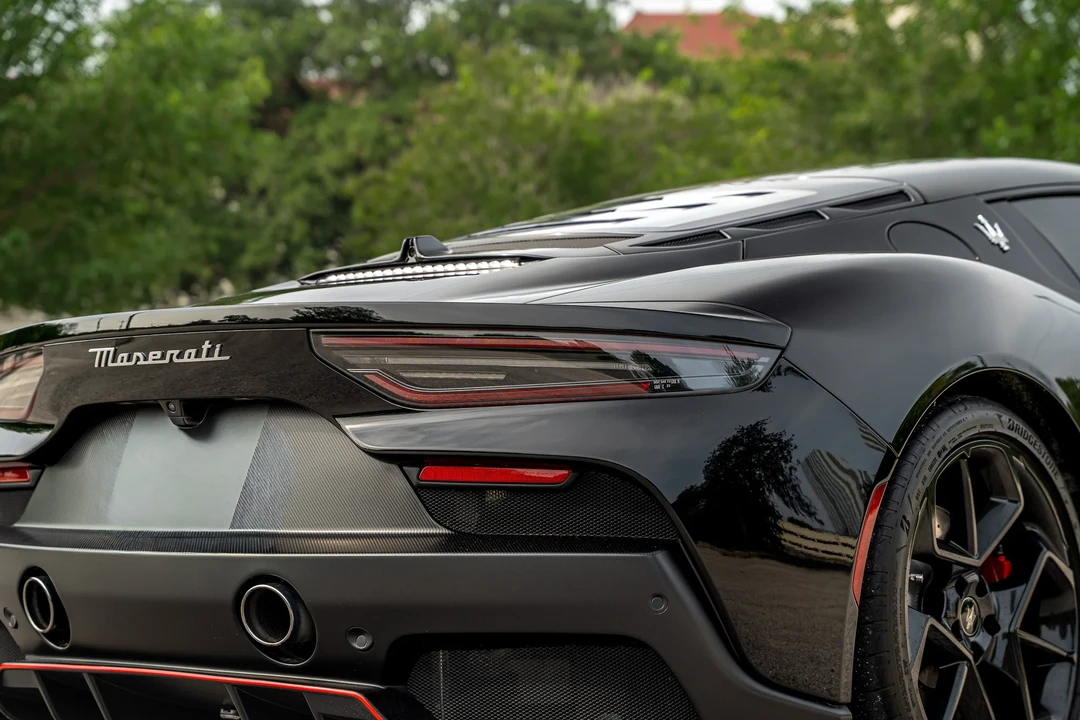 2023 Maserati MC20 - Image 10 of 31
