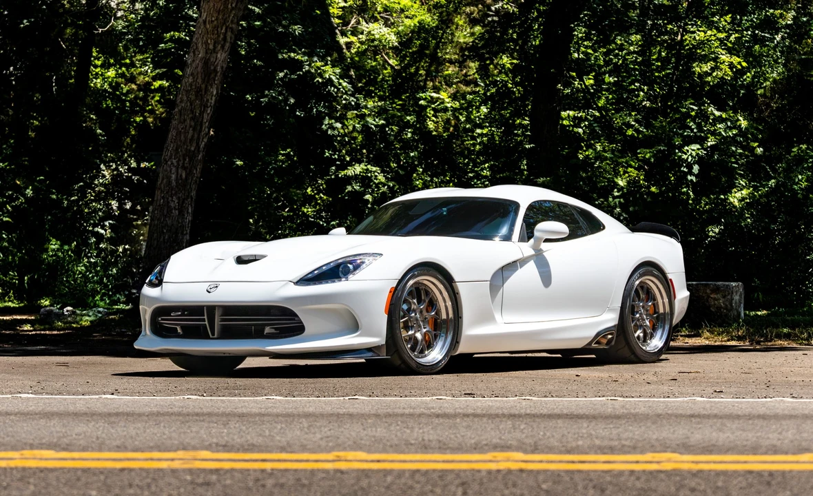 2017 Dodge Viper 5th Gen - Image 2 of 31