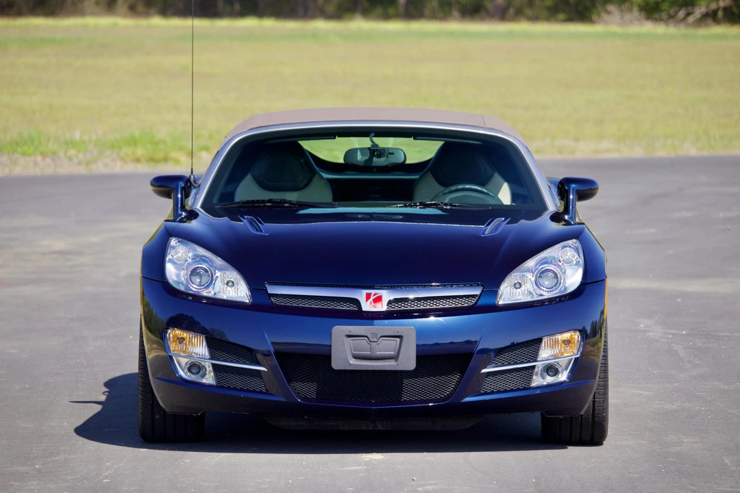 2008 Saturn Sky - Image 17 of 31