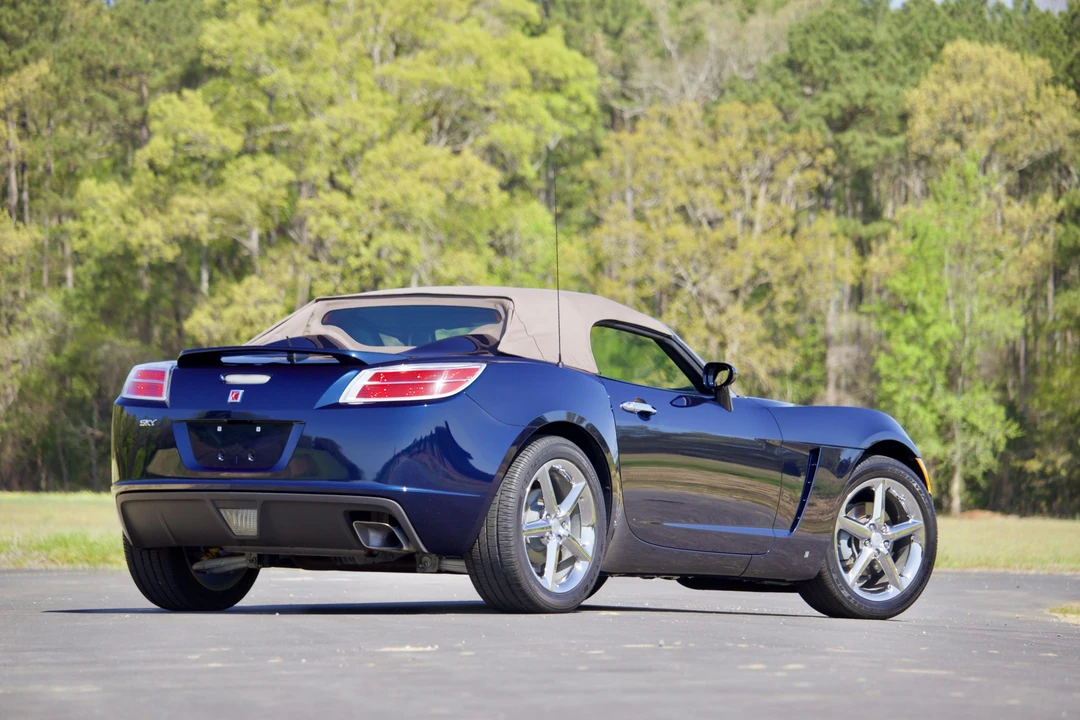 2008 Saturn Sky - Image 24 of 31