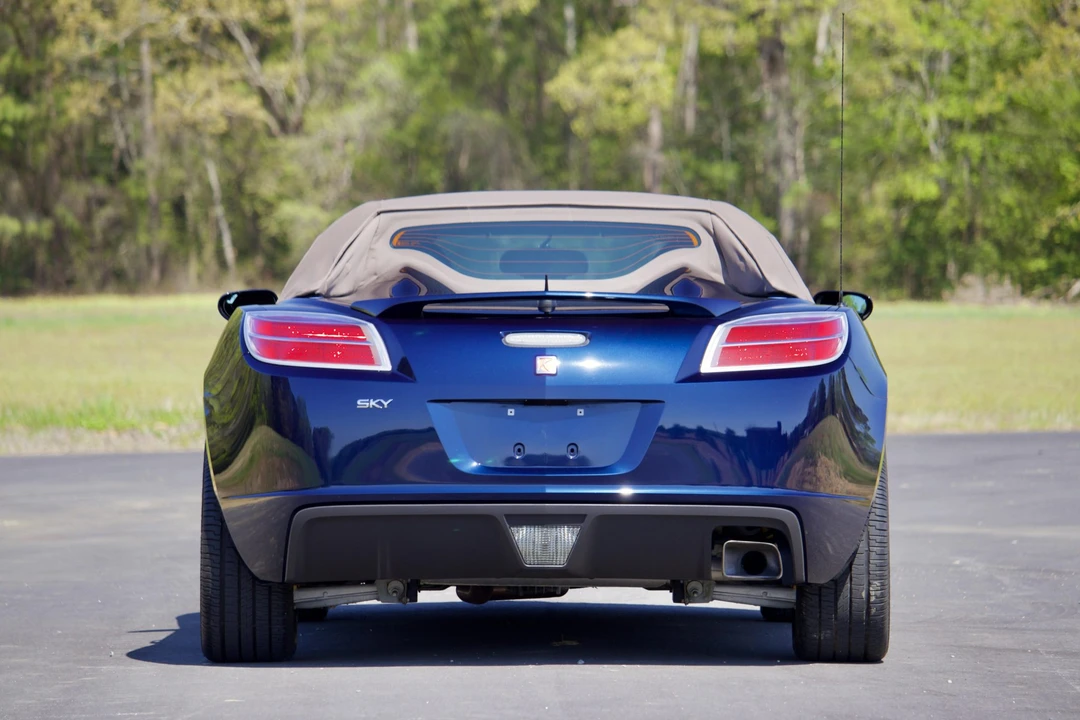 2008 Saturn Sky - Image 23 of 31
