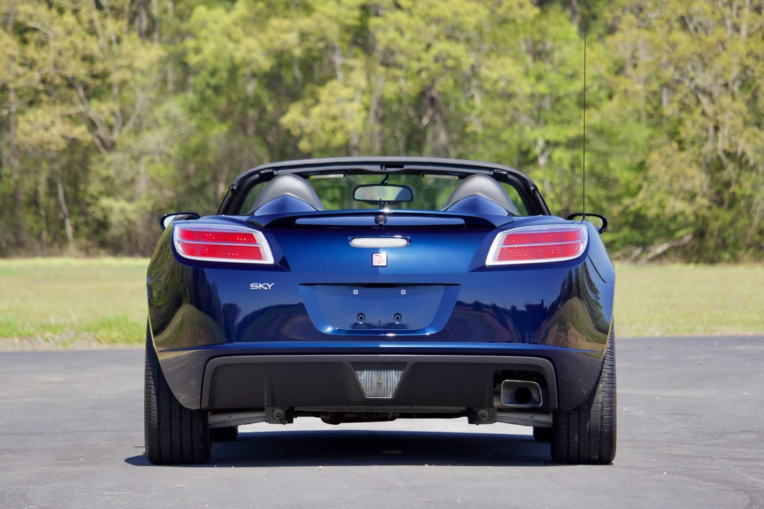 2008 Saturn Sky - Image 11 of 31