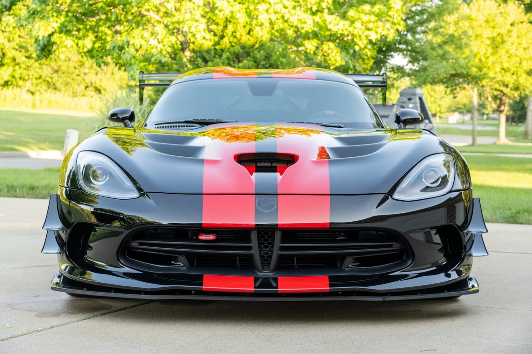 2017 Dodge Viper ACR 5th Gen - Image 2 of 31