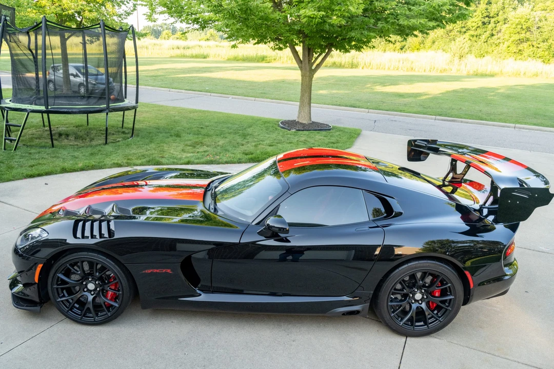 2017 Dodge Viper ACR 5th Gen - Image 13 of 31
