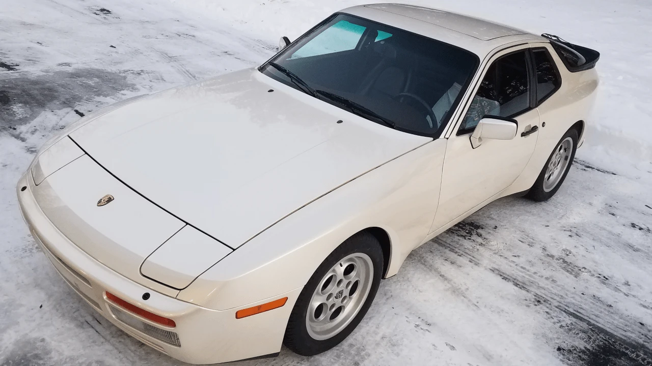 1986 Porsche 944 Turbo - Image 2 of 31