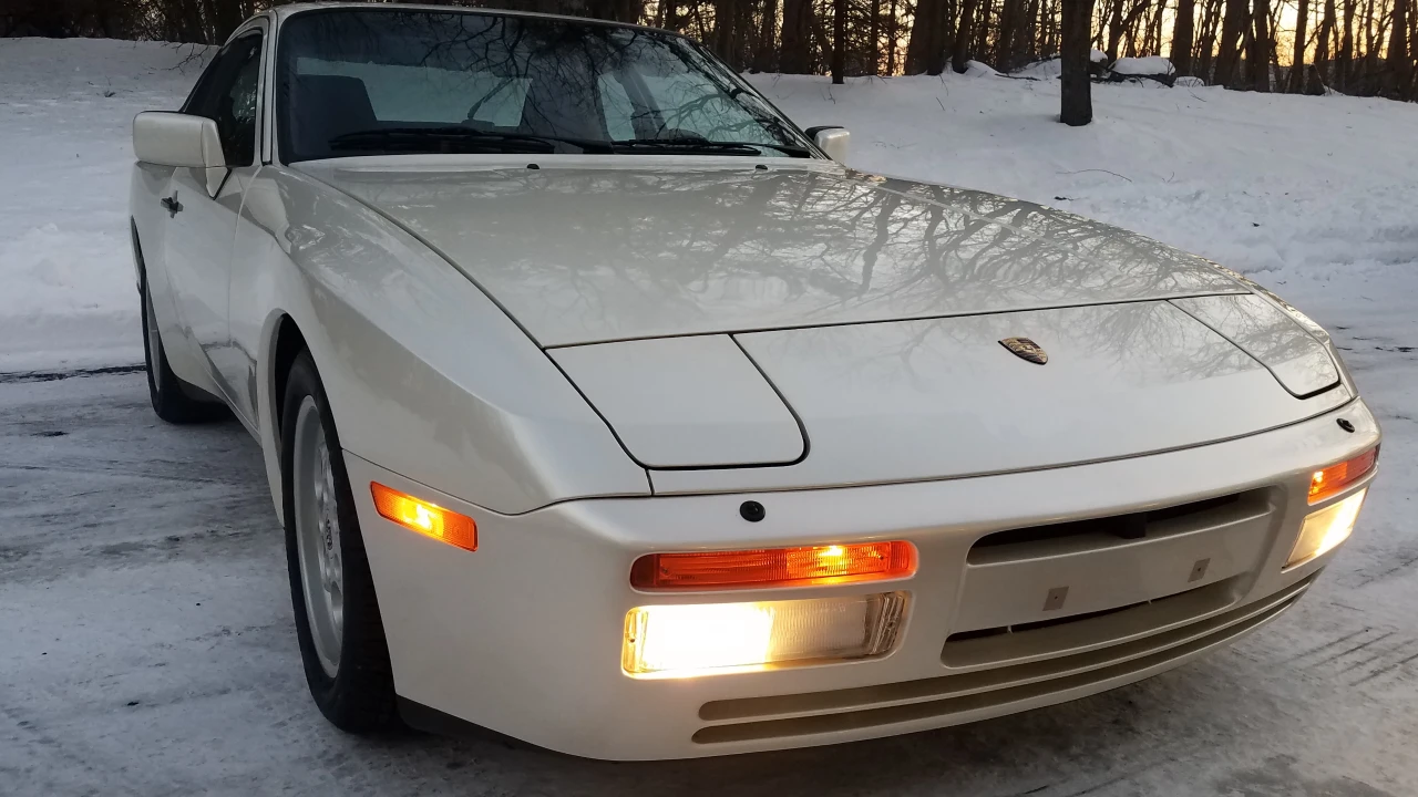 1986 Porsche 944 Turbo - Image 6 of 31