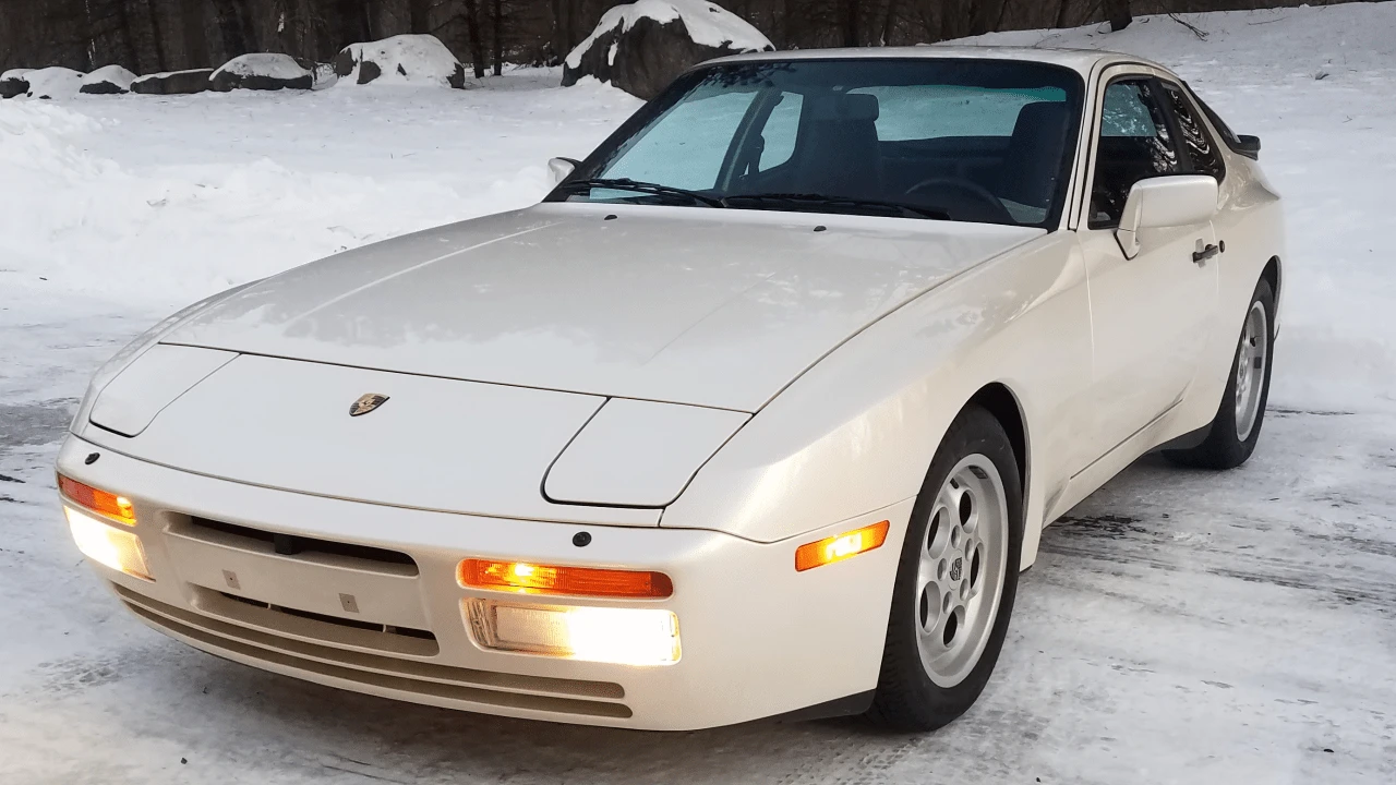 1986 Porsche 944 Turbo - Image 8 of 31