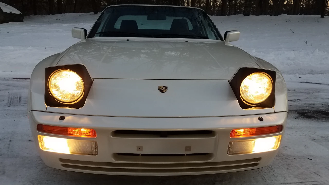 1986 Porsche 944 Turbo - Image 11 of 31