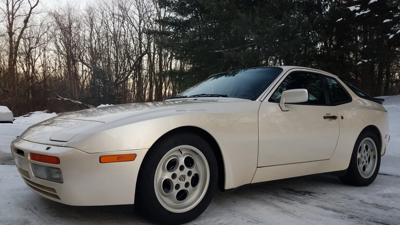 1986 Porsche 944 Turbo - Image 15 of 31