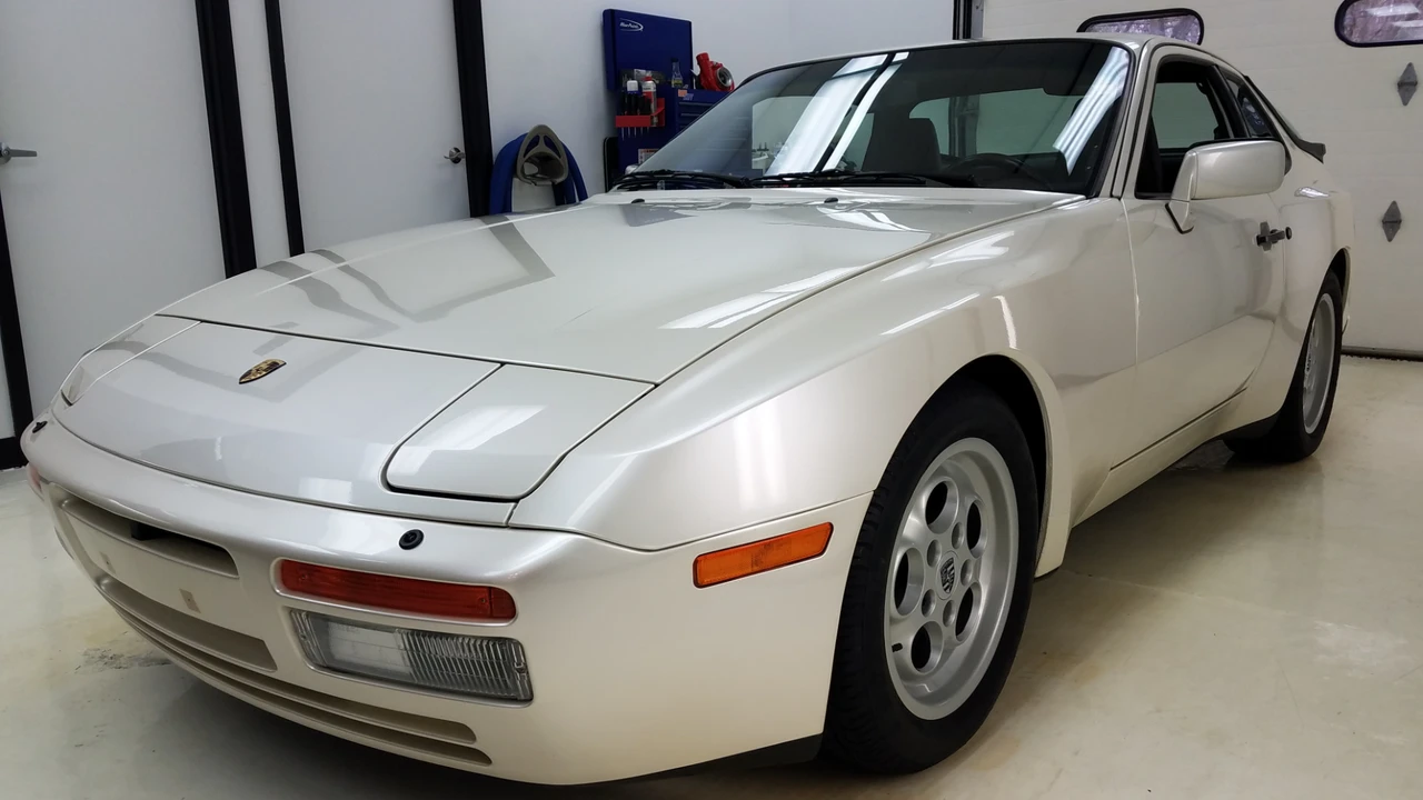 1986 Porsche 944 Turbo - Image 26 of 31