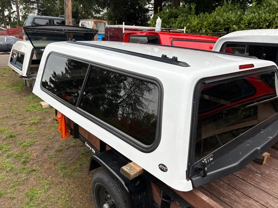 2021 Parts & Memorabilia Bodywork - Image 2 of 10