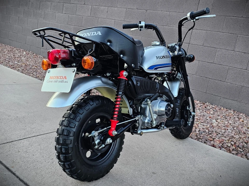 2004 Honda Motorcycles - Image 25 of 31