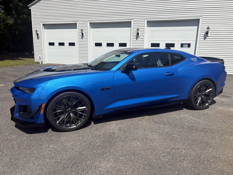 2024 Chevrolet Camaro ZL1 6th Gen - Image 23 of 31