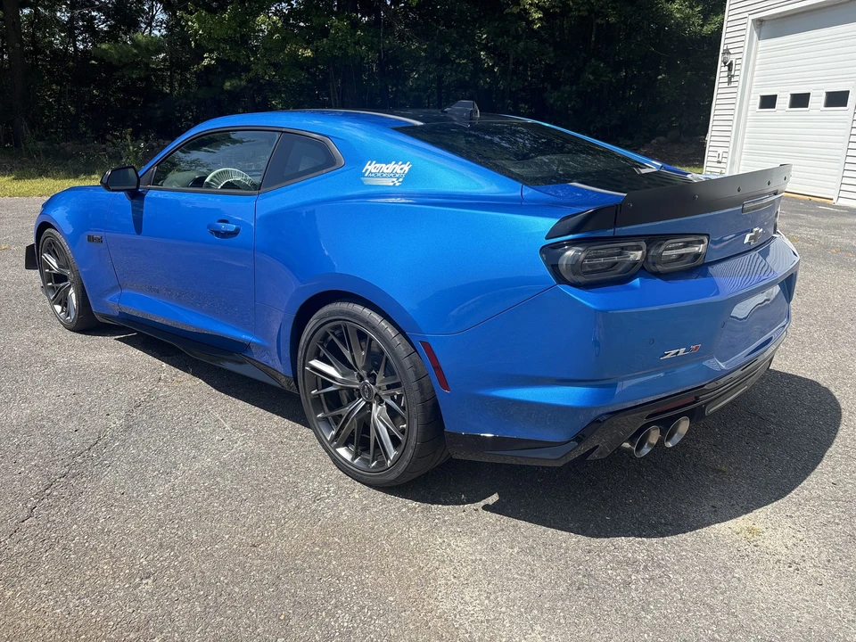 2024 Chevrolet Camaro ZL1 6th Gen - Image 19 of 31