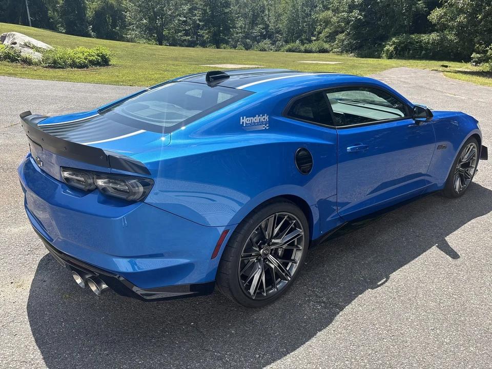2024 Chevrolet Camaro ZL1 6th Gen - Image 14 of 31
