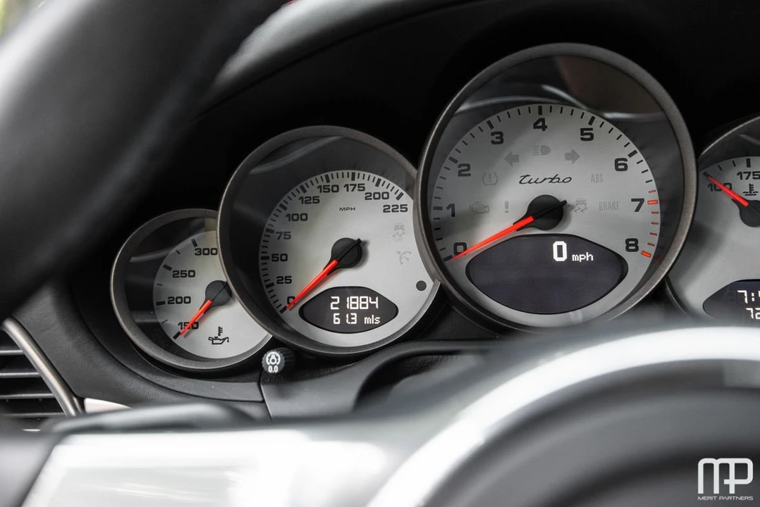 2011 Porsche 997 Turbo - Image 22 of 27
