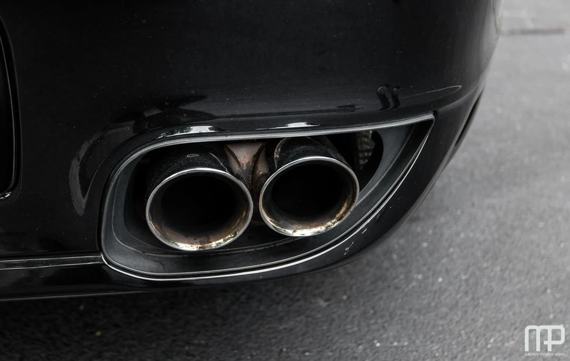 2011 Porsche 997 Turbo - Image 14 of 27