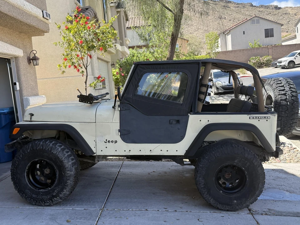 1987 Jeep YJ Wrangler - Image 11 of 31