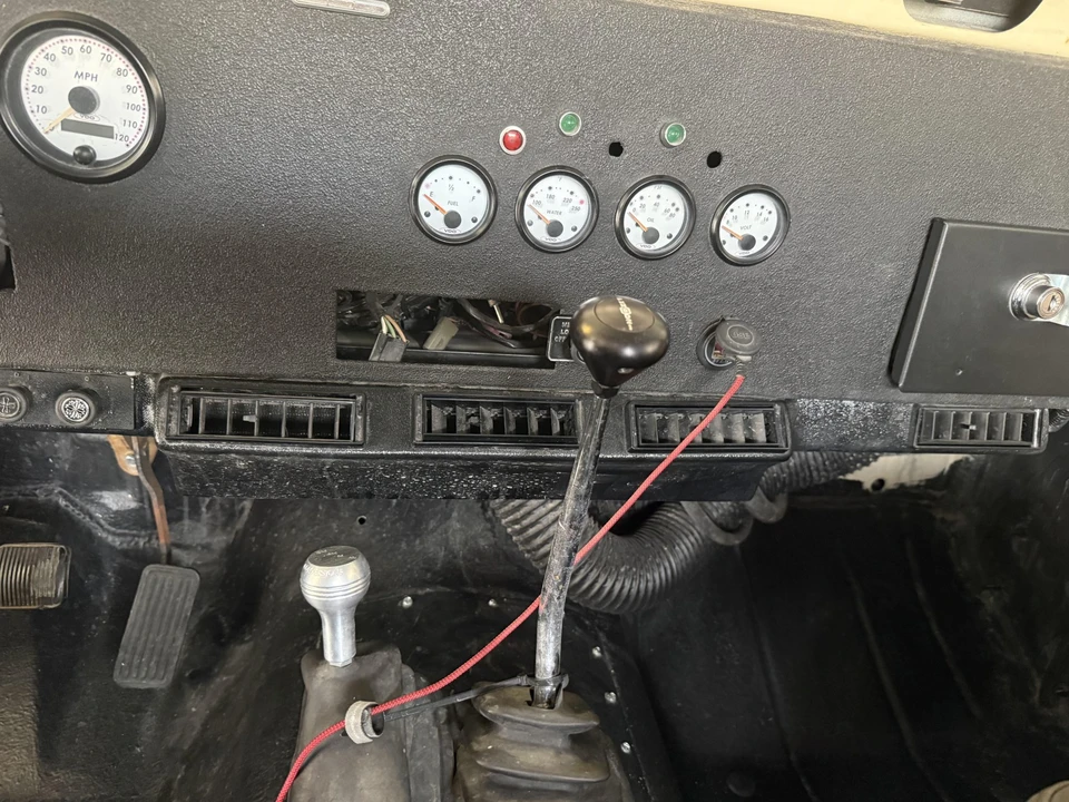 1987 Jeep YJ Wrangler - Image 22 of 31
