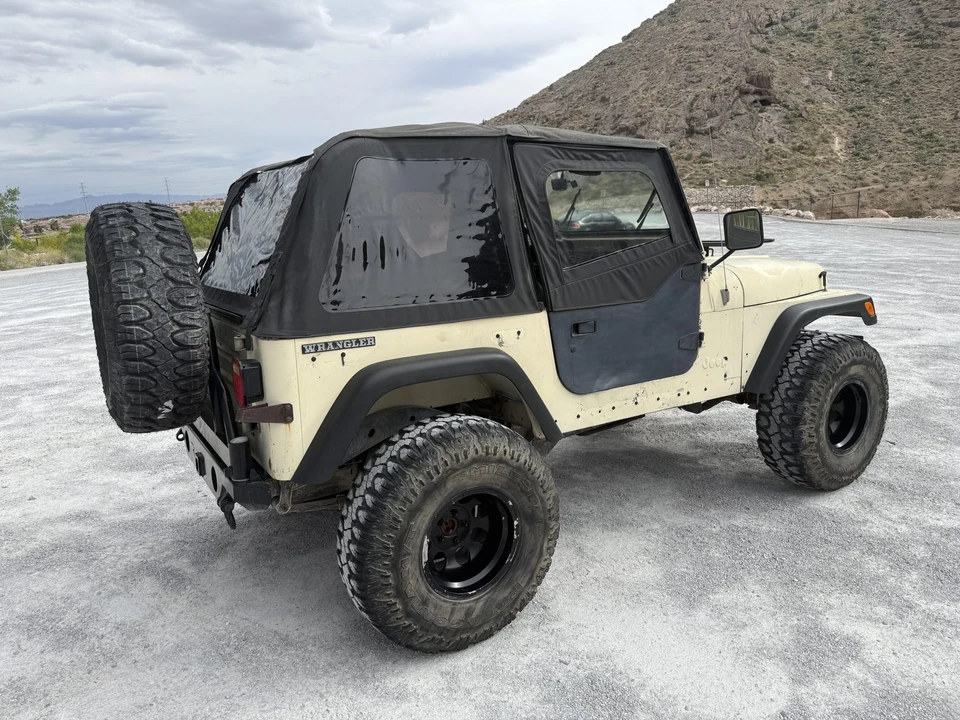 1987 Jeep YJ Wrangler - Image 4 of 31