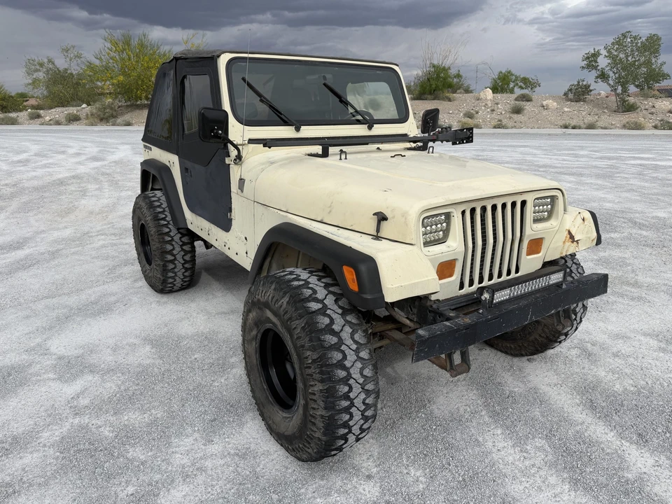 1987 Jeep YJ Wrangler - Image 6 of 31