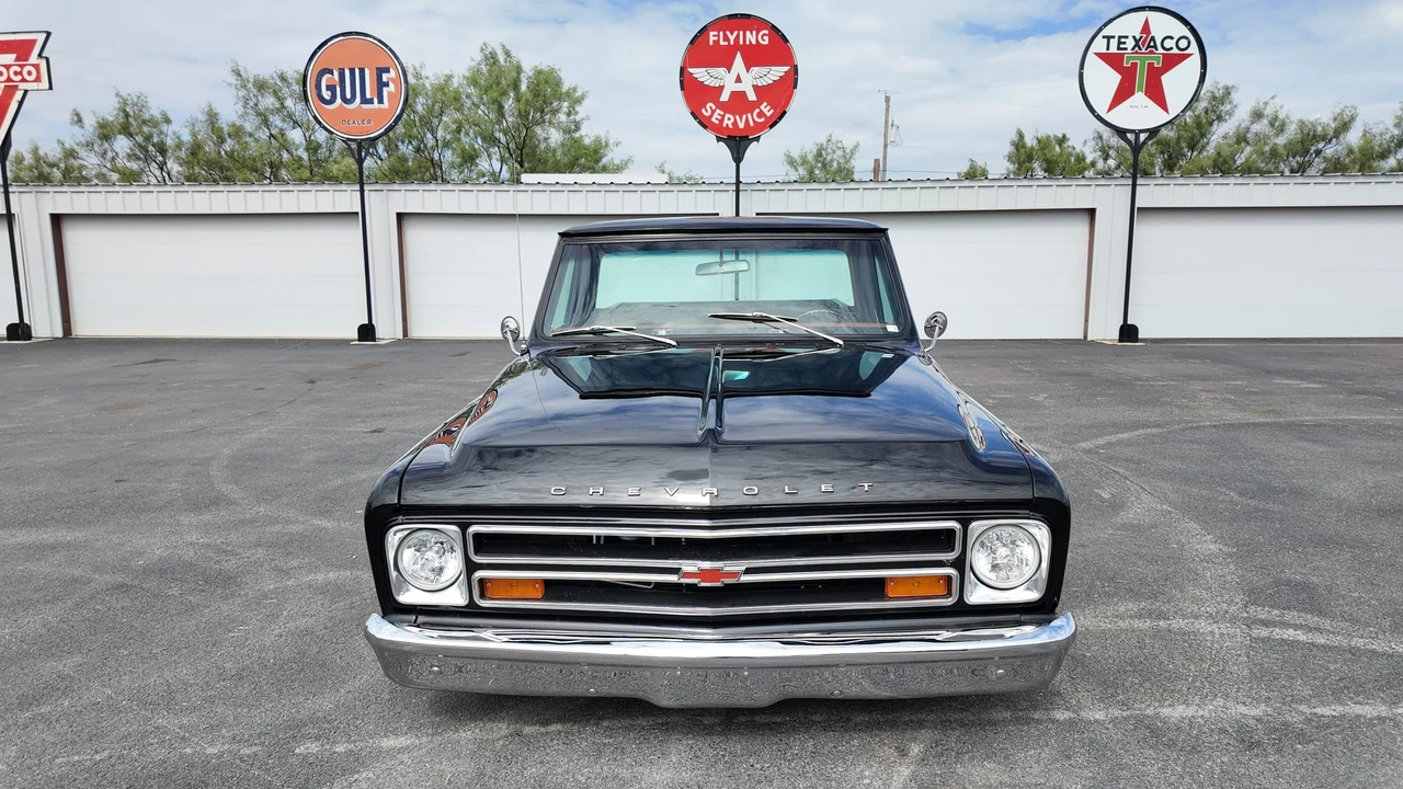 1970 GMC C/K 2nd Gen - Image 2 of 31