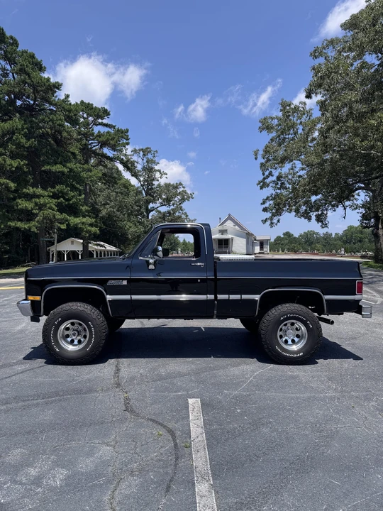 1987 GMC C/K 3rd Gen - Image 4 of 31