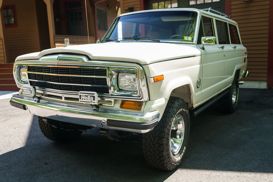 1987 Jeep SJ Grand Wagoneer - Image 6 of 31