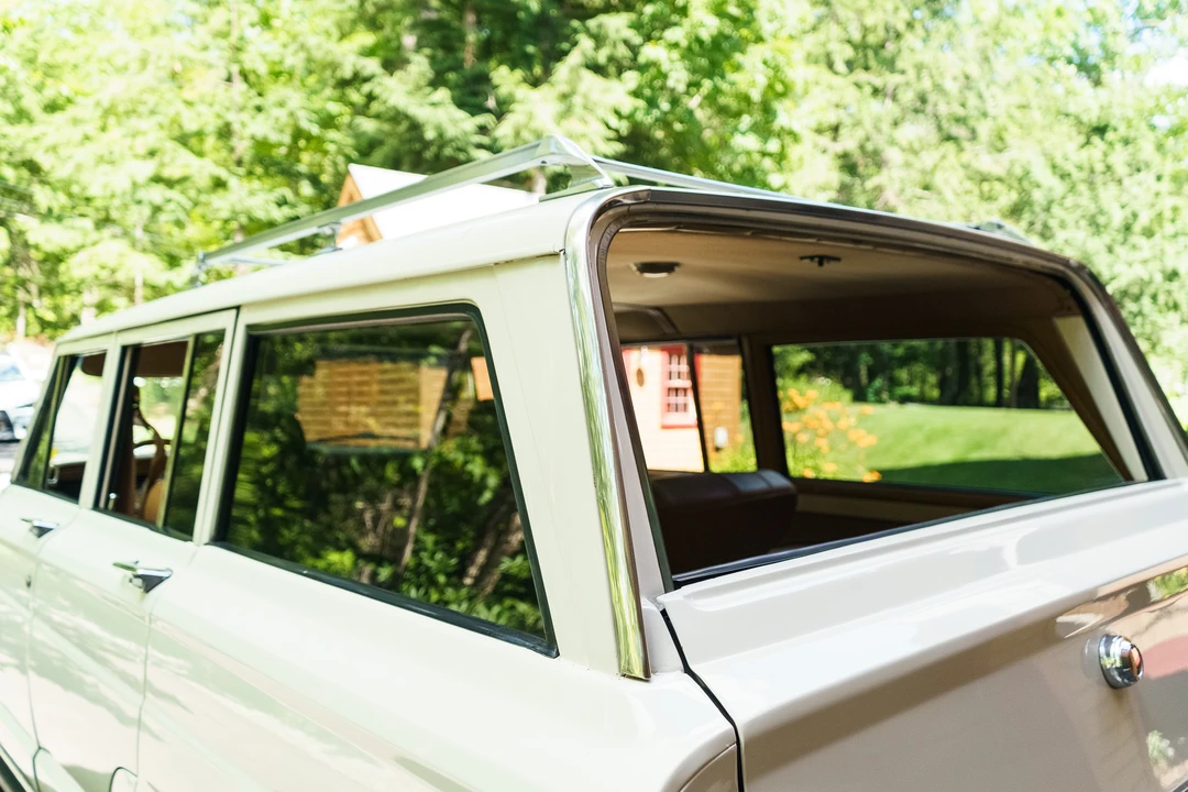 1987 Jeep SJ Grand Wagoneer - Image 30 of 31