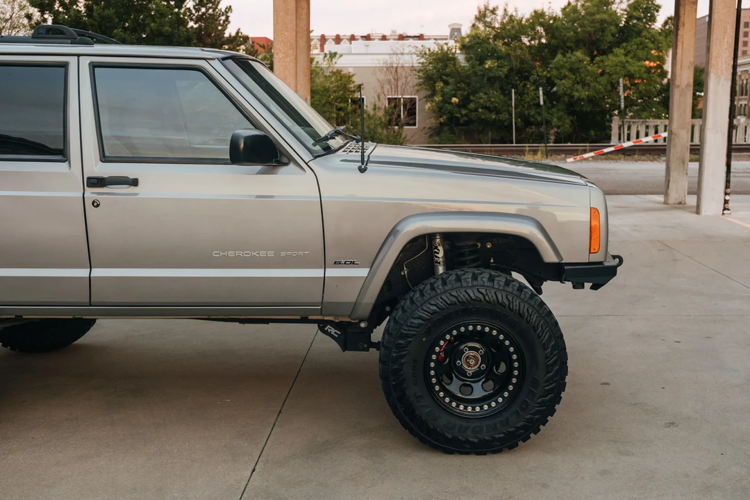 2000 Jeep XJ Cherokee - Image 18 of 31
