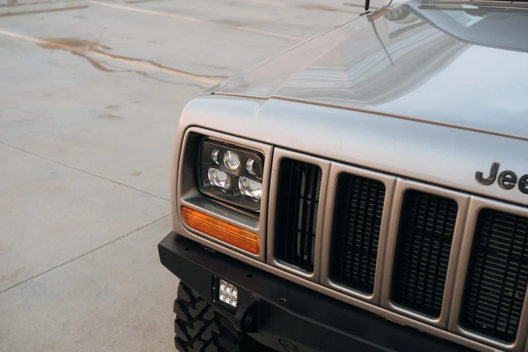 2000 Jeep XJ Cherokee - Image 20 of 31