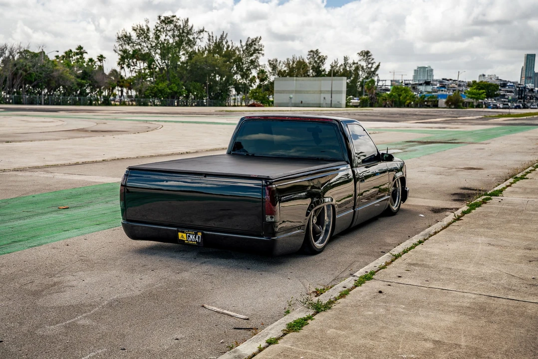 Chevrolet C/K 4th Gen - Image 26 of 31